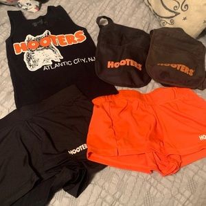Hooters uniform